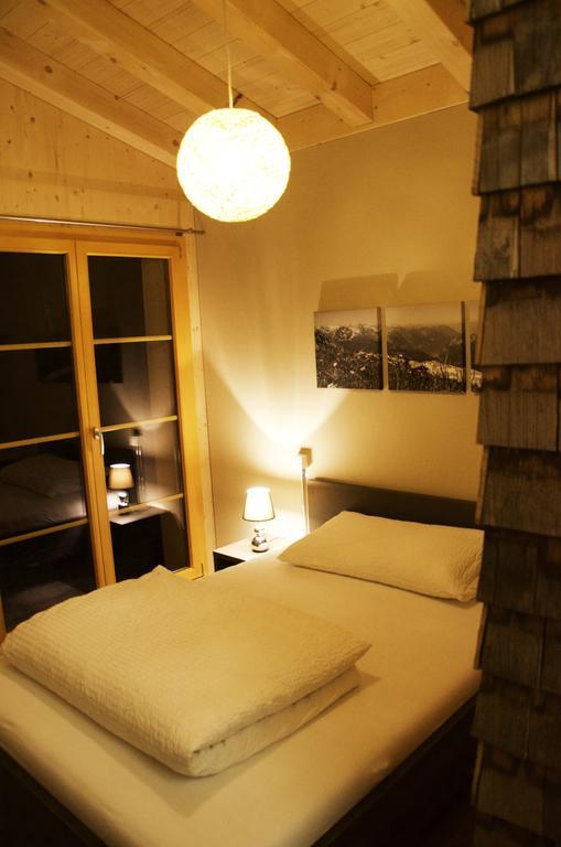 Huettenhotel Husky Lodge Muotathal Rum bild